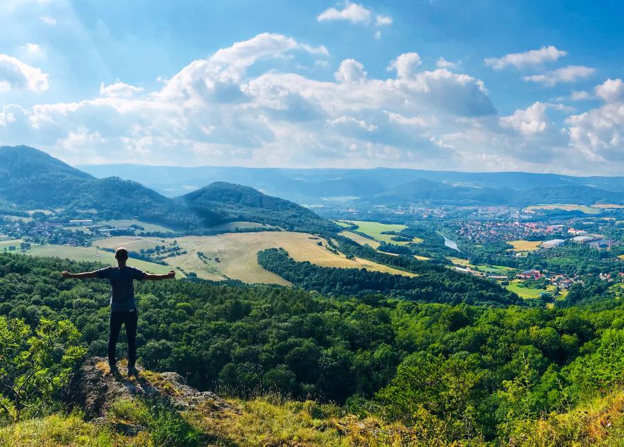 Tisková zpráva: Fotosoutěž Dolního Poohří na téma Turista v Poohří